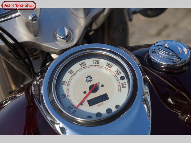 yamaha - xvs-1100-a-dragstar-classic