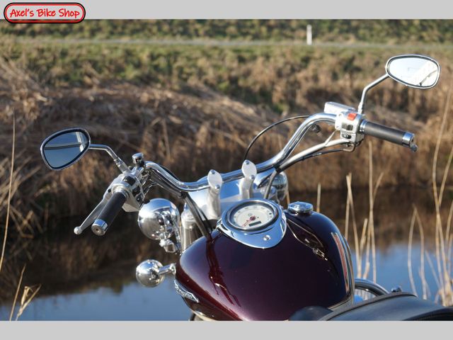 yamaha - xvs-1100-a-dragstar-classic