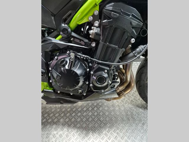 kawasaki - z900