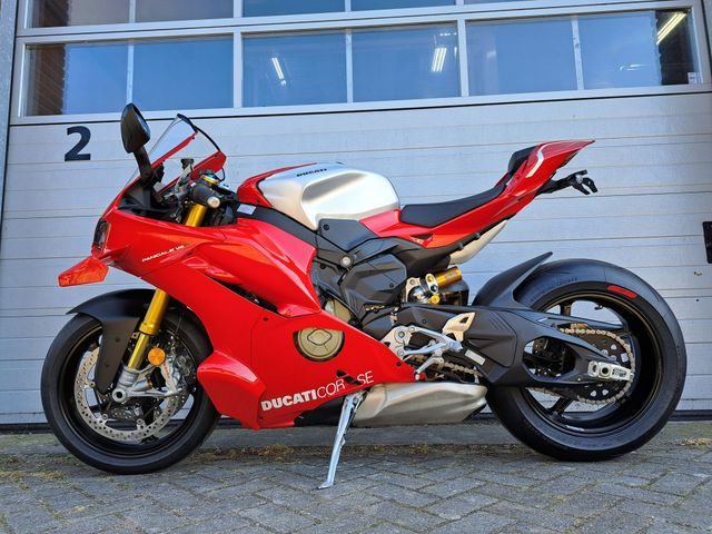 ducati - panigale-v4-r
