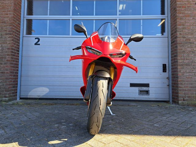 ducati - panigale-v4-r