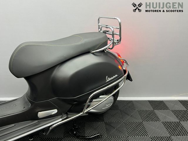 vespa - gts-super-tech-300