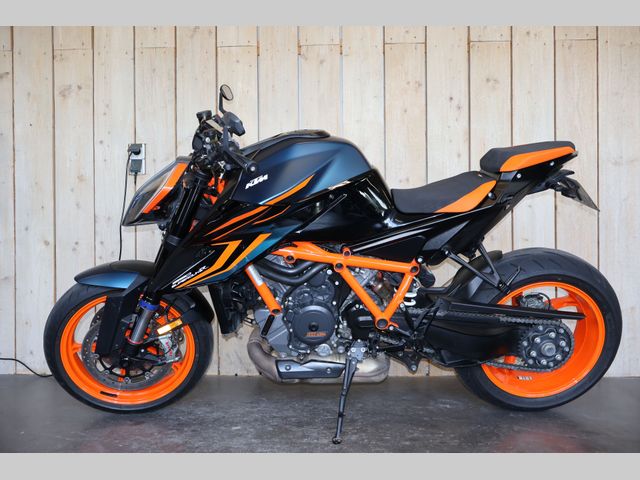 ktm - 1290-super-duke-r-evo