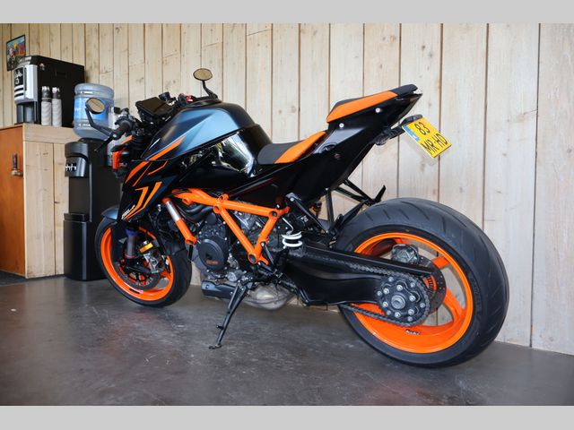 ktm - 1290-super-duke-r-evo