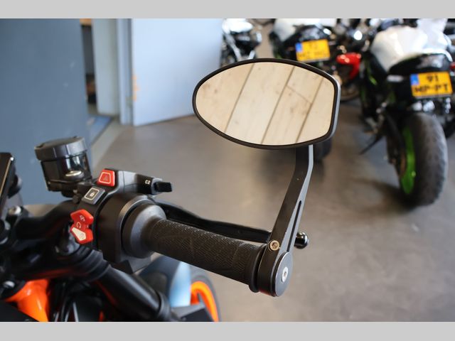 ktm - 1290-super-duke-r-evo