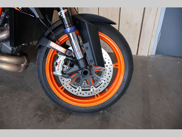 ktm - 1290-super-duke-r-evo