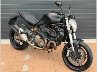 Ducati Monster 821 Dark 2015 occasion