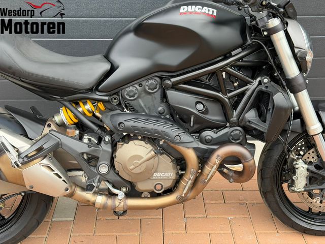 ducati - monster-821-dark