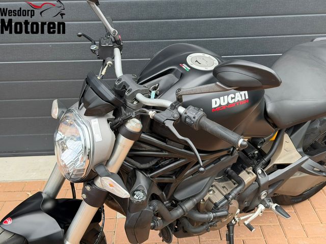 ducati - monster-821-dark