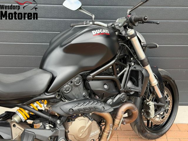 ducati - monster-821-dark