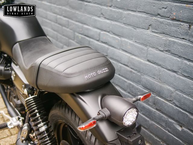 moto-guzzi - v-7-stone