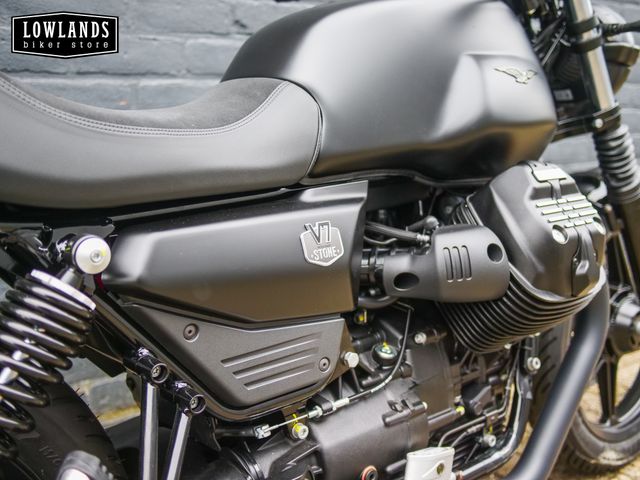 moto-guzzi - v-7-stone
