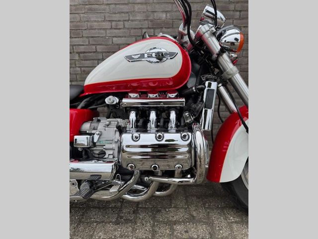 honda - f6-c--gl-1500-valkyrie