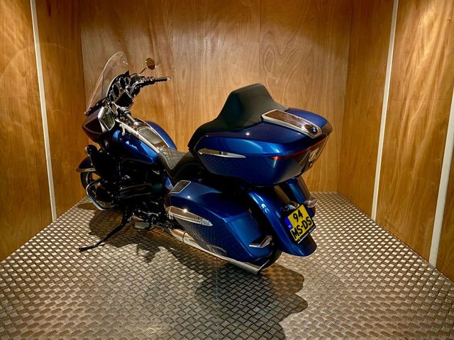 bmw - r-18-transcontinental