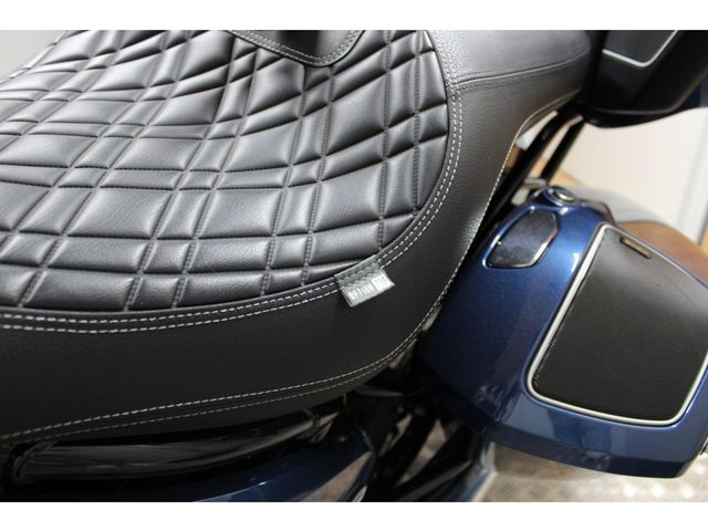 bmw - r-18-transcontinental