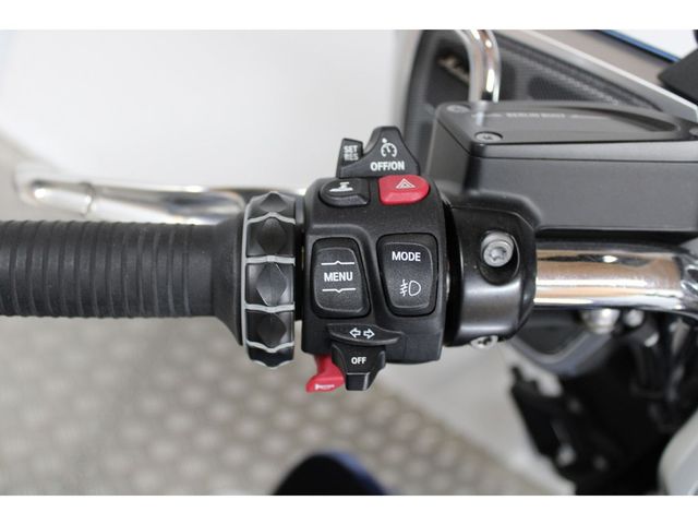 bmw - r-18-transcontinental