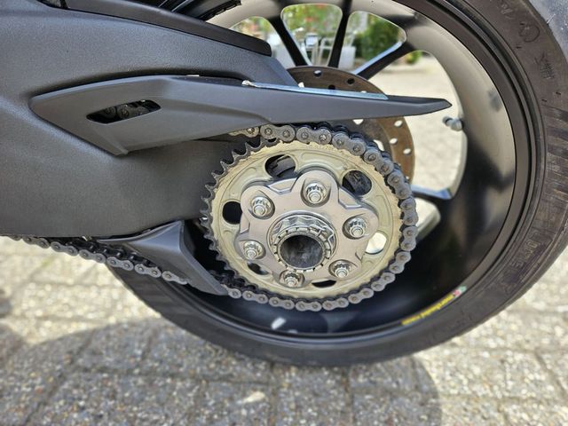 ducati - multistrada-v4-s-pikes-peak