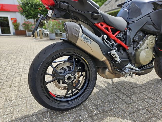 ducati - multistrada-v4-s-pikes-peak