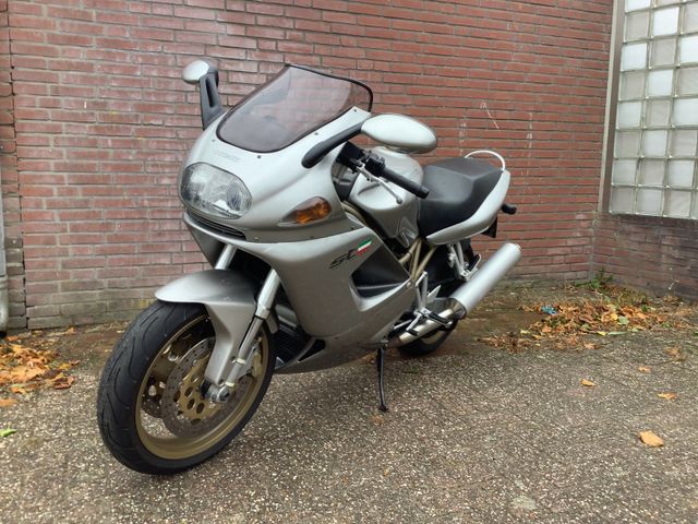 ducati - st-4