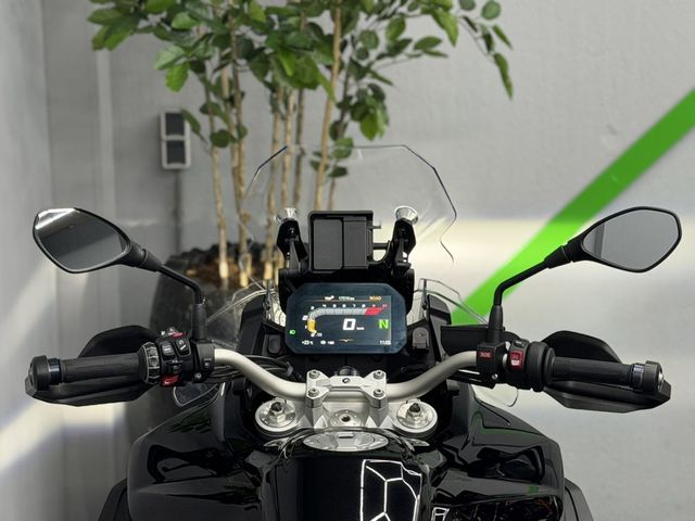 bmw - f-900-gs-adventure