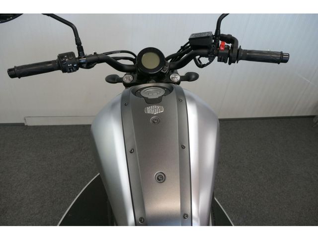 yamaha - xsr-700-abs