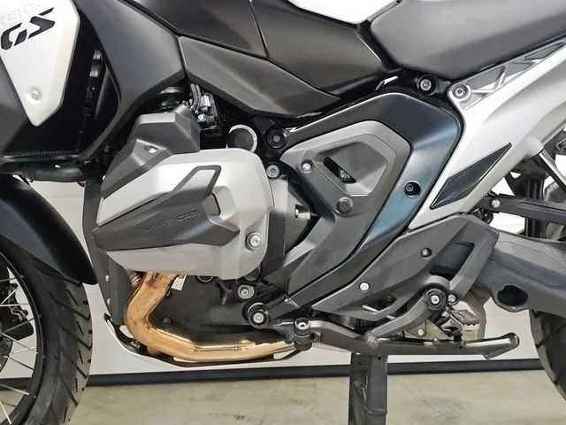 bmw - r-1300-gs