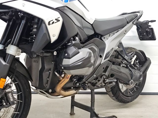bmw - r-1300-gs