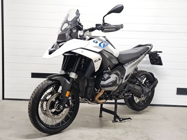 bmw - r-1300-gs