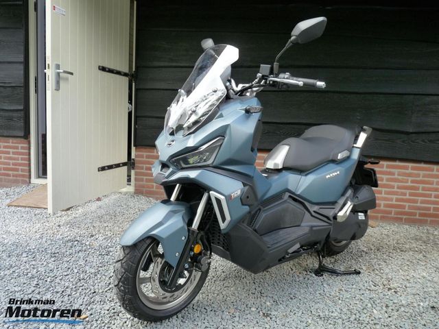 sym - adx-125