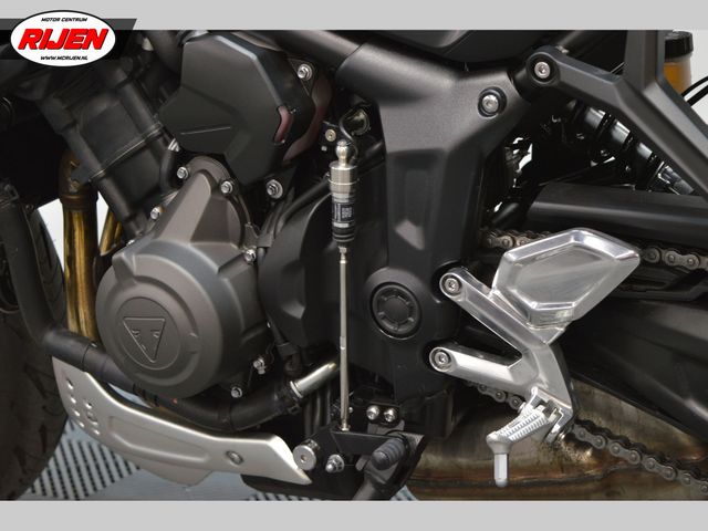 triumph - trident-660-triple-tribute-edition