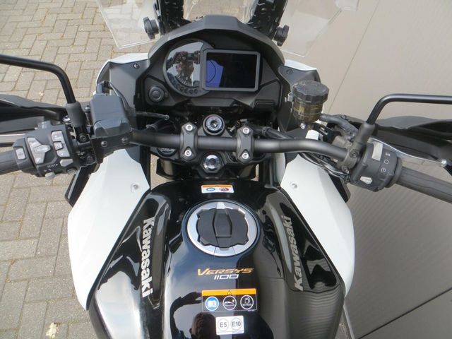 kawasaki - versys-1100-se