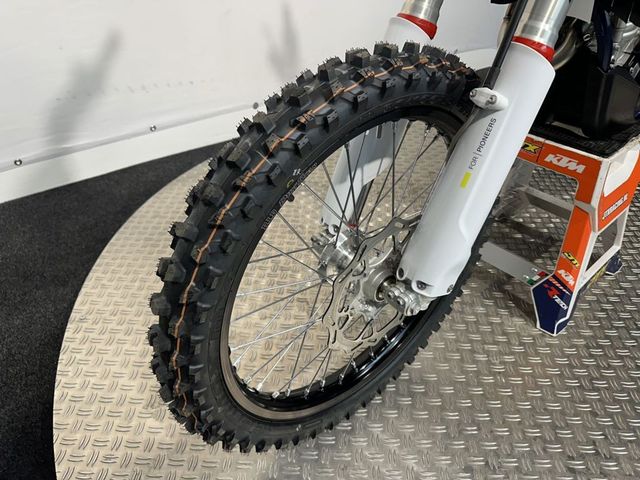 husqvarna - fc-250