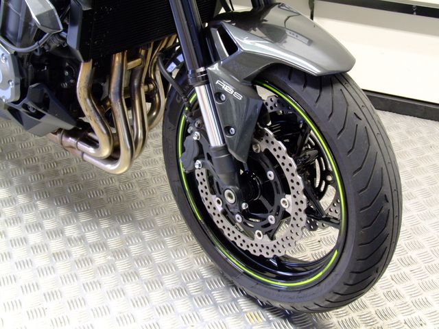 kawasaki - z900-performance