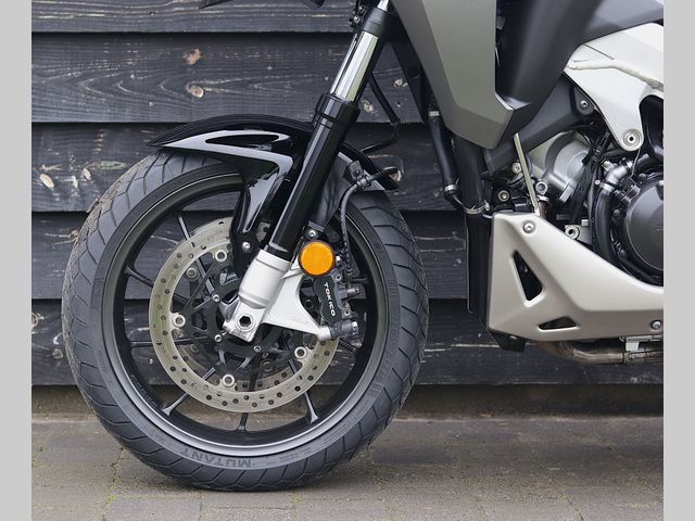 honda - vfr-800-x-crossrunner