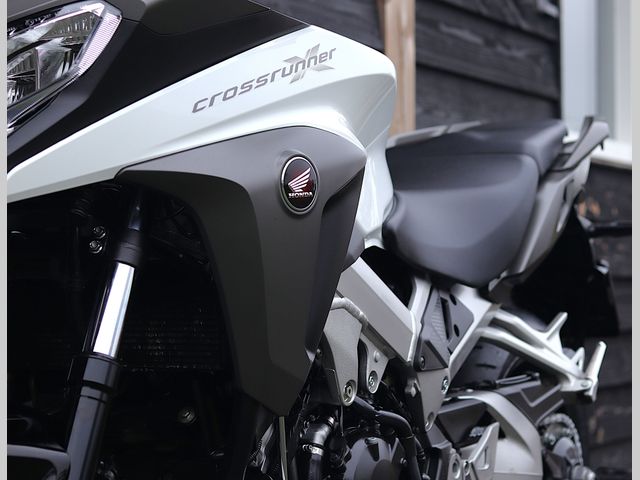 honda - vfr-800-x-crossrunner
