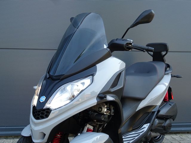piaggio - mp3-300-hpe-sport