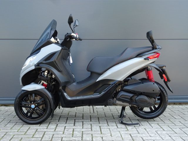 piaggio - mp3-300-hpe-sport