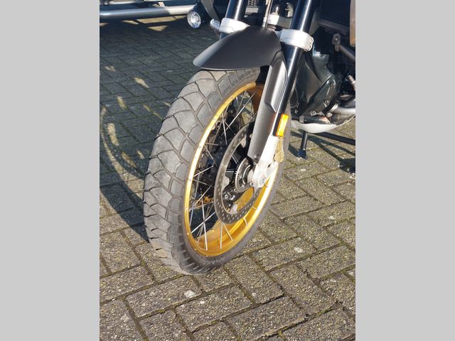 bmw - r-1250-gs-adventure