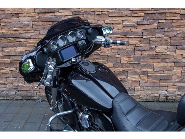 harley-davidson - street-glide-cvo-flhxse