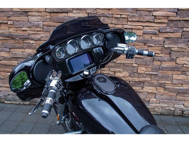 harley-davidson - street-glide-cvo-flhxse