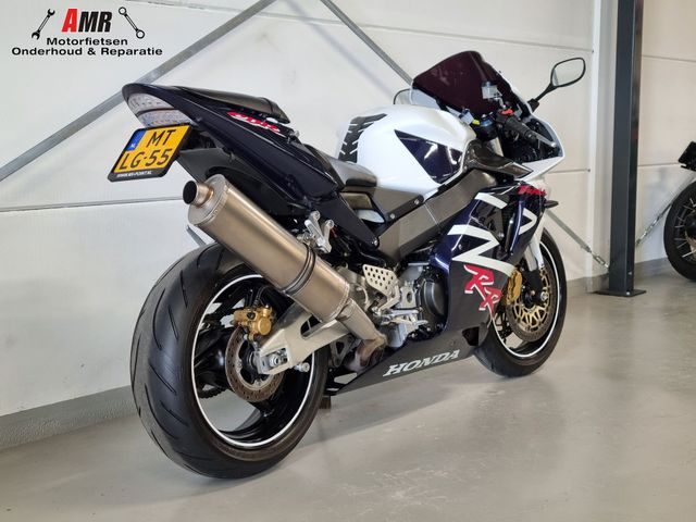 honda - cbr-900-rr-fireblade