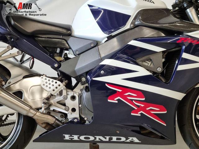 honda - cbr-900-rr-fireblade