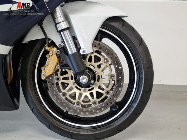 honda - cbr-900-rr-fireblade