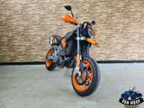 KTM 950 SUPERMOTO