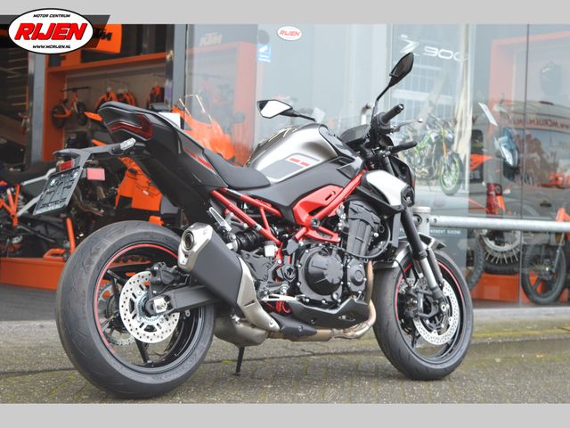 kawasaki - z900