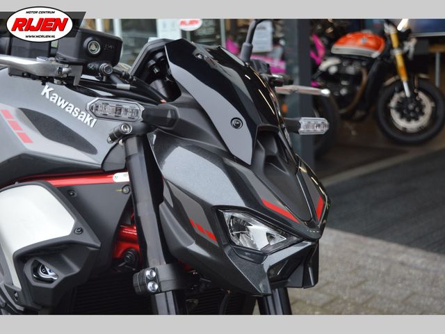 kawasaki - z900