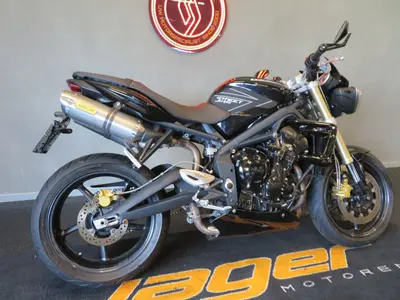 TRIUMPH STREET TRIPLE 675 – foto 3