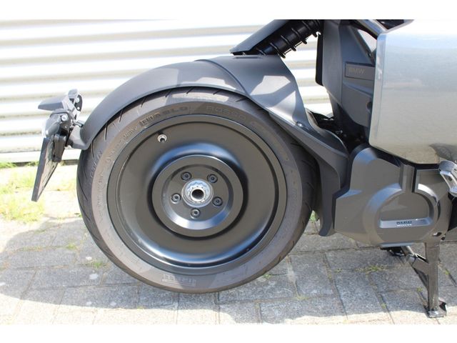 bmw - ce-04