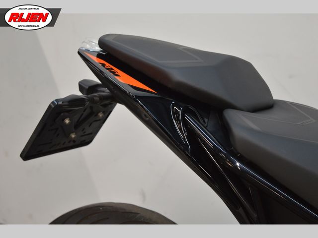 ktm - 390-duke-abs