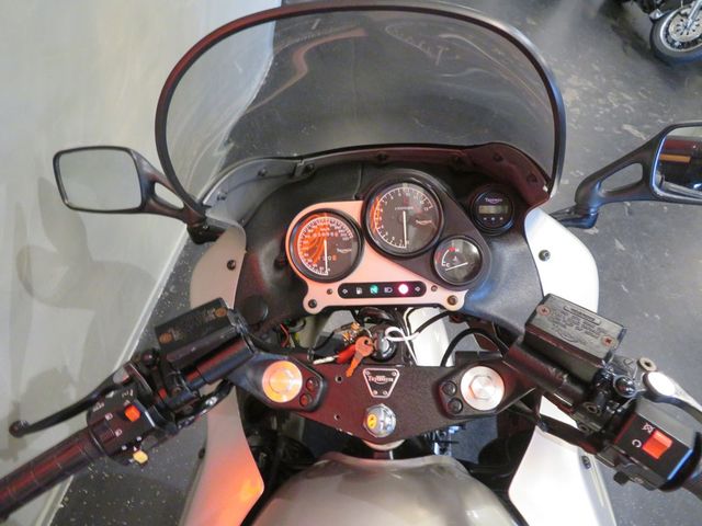 triumph - sprint-st-955